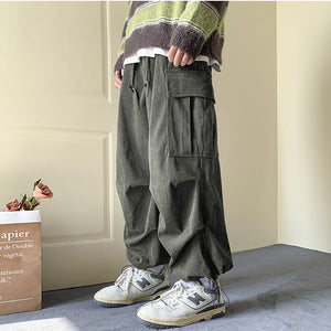 Quần Cargo Pants túi hộp vải nhung màu xanh đậm, thích hợp nam và nữ phối đồ với áo thun, hoodie, sweater và giày sneaker