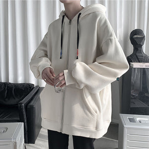 Thiết kế áo hoodie form rộng giúp bạn tự tin với phong cách streetwear hiện đại và trẻ trung, chất liệu mềm mại, dễ phối đồ