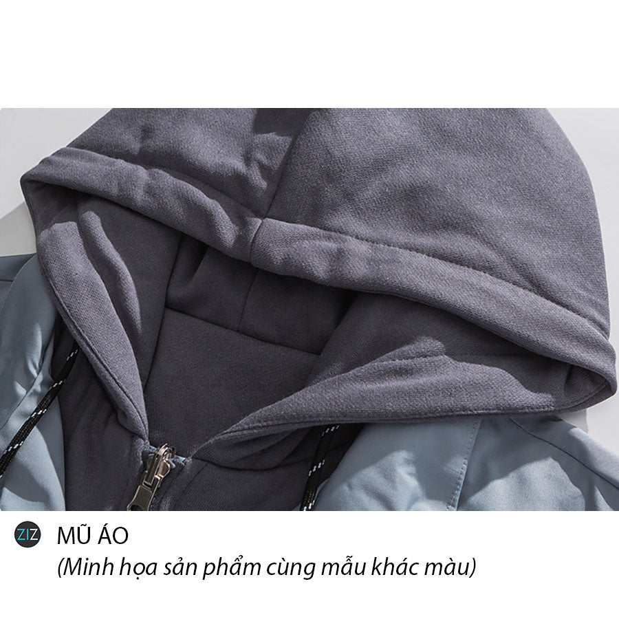 Thiết kế áo khoác đen với mũ trùm phối liền, có khóa kéo zip dài, vải poly chống gió, mềm mại thoáng mát, có vải lót cotton