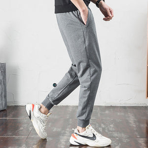 Quần Jogger Nam Nữ trơn - Sporty Medium Fit Jogger in Dark Grey