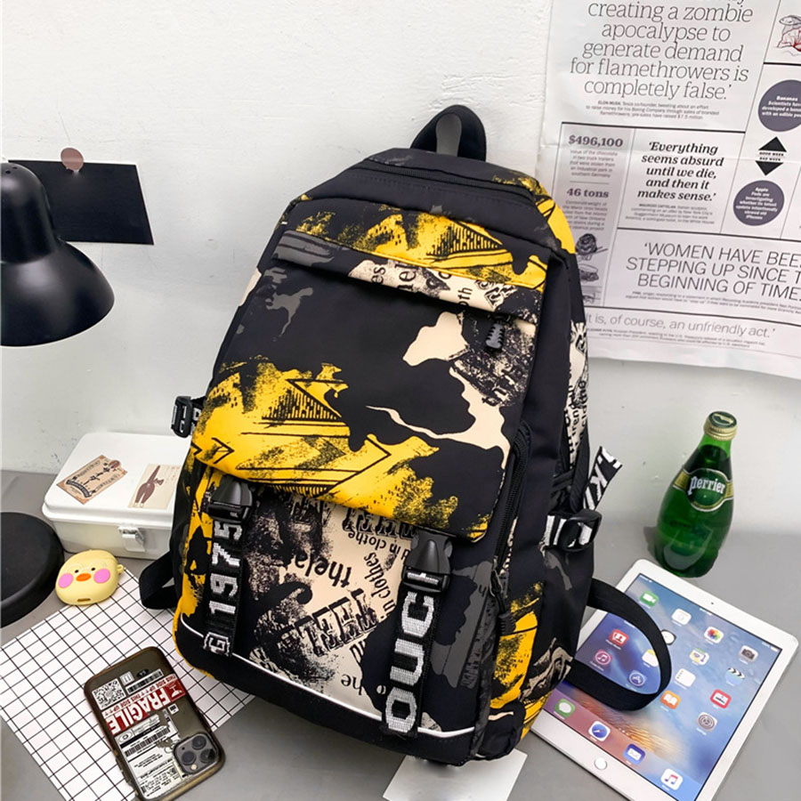 Balo phong cách đường phố với chất vải dày dặn, ngăn chứa lớn, họa tiết độc đáo, lý tưởng cho học tập, du lịch, công việc