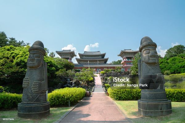 Chùa Yakcheonsa Jeju - Du lịch Hàn Quốc